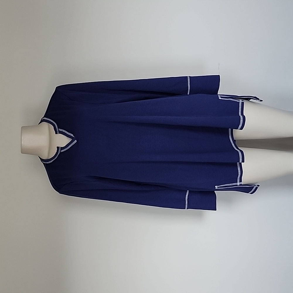 Logo Lounge Lori Goldstein Split Neck French Terr… - image 1